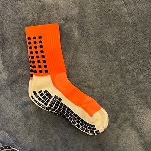 Orange Men's Grip Socks, 4 pairs (B)